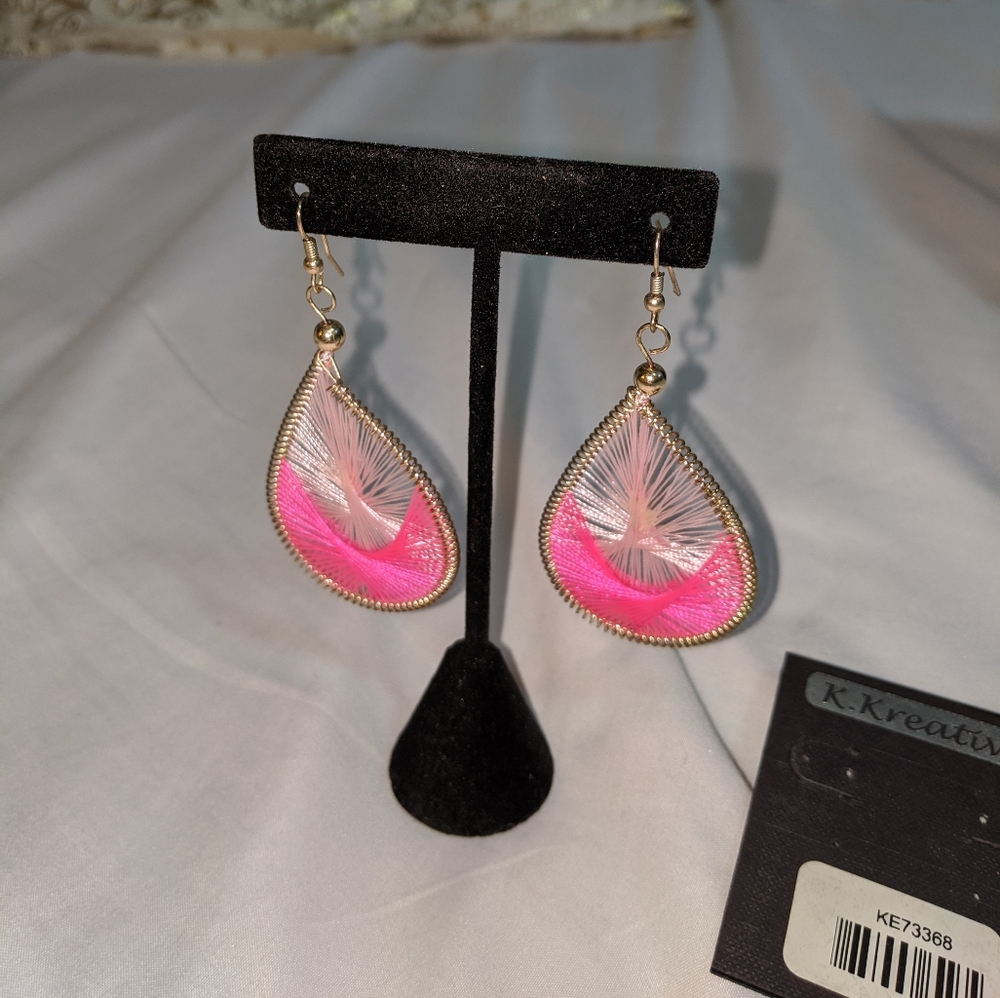 Earrings - Picture 2 of 7